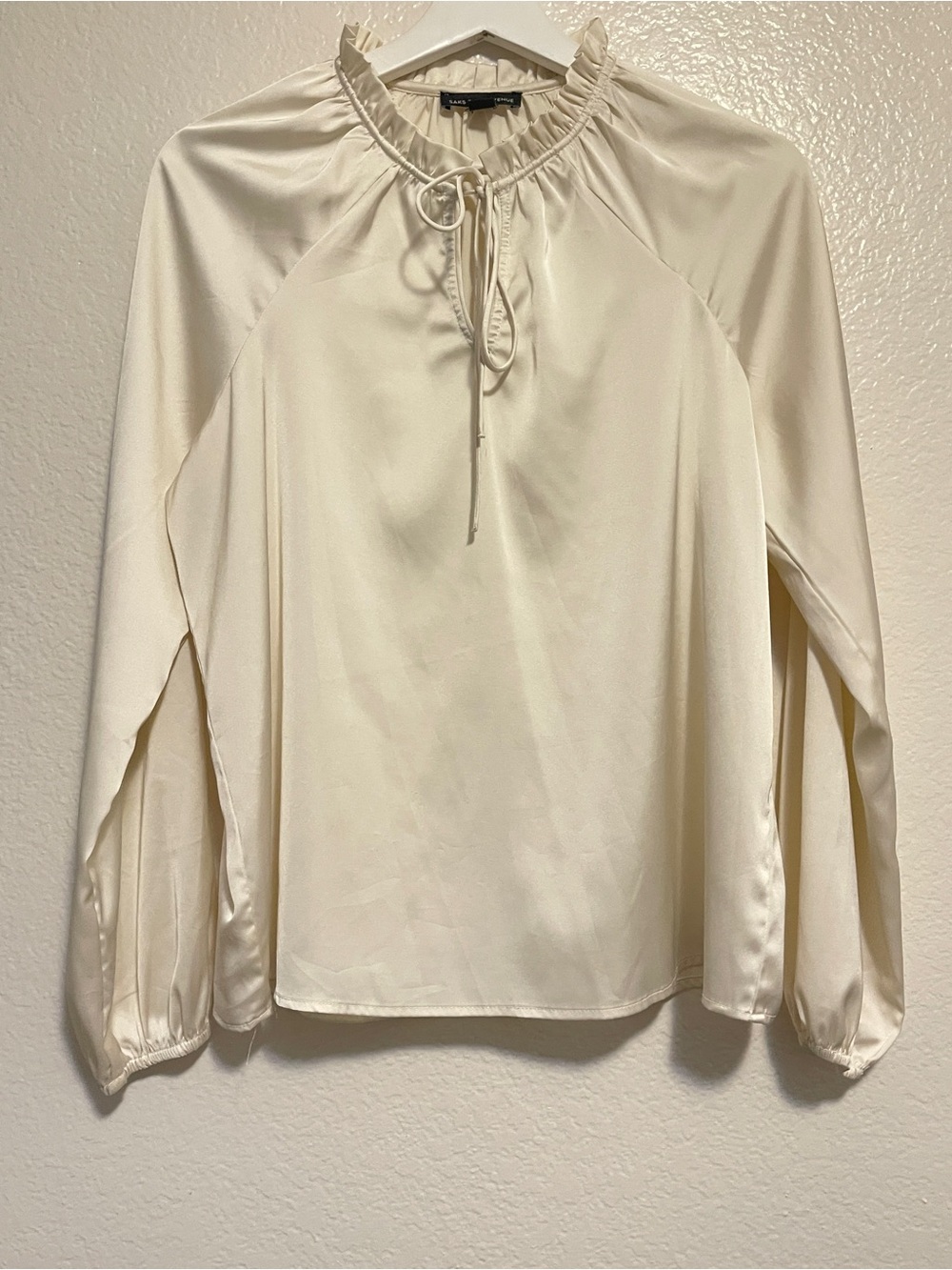 Saks Fifth Avenue Ivory Cream Satin Blouse Tie Front Long Sleeves